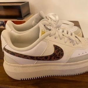 Nike Court Vision Alta